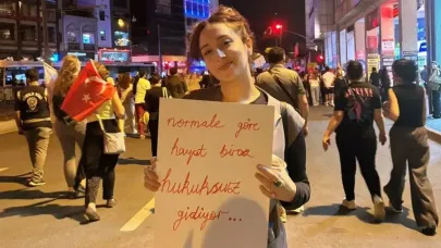 Bahçeli'nin avukatının şikayetiyle gözaltına alınan Meltem Gökhanoğlu adliyeye sevk edildi