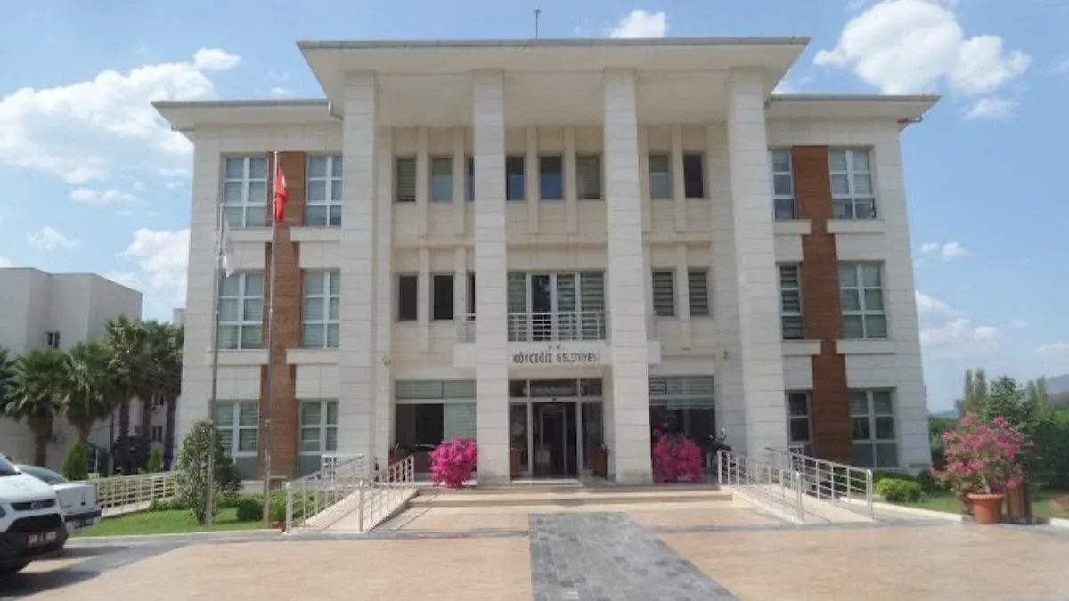 CHP'li Köyceğiz Belediyesi'ne operasyon! Başkan yardımcısı gözaltında