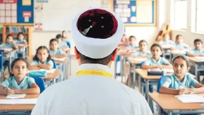 Binlerce öğretmen atama beklerken imamlar sınıf öğretmeni olarak derse başladı