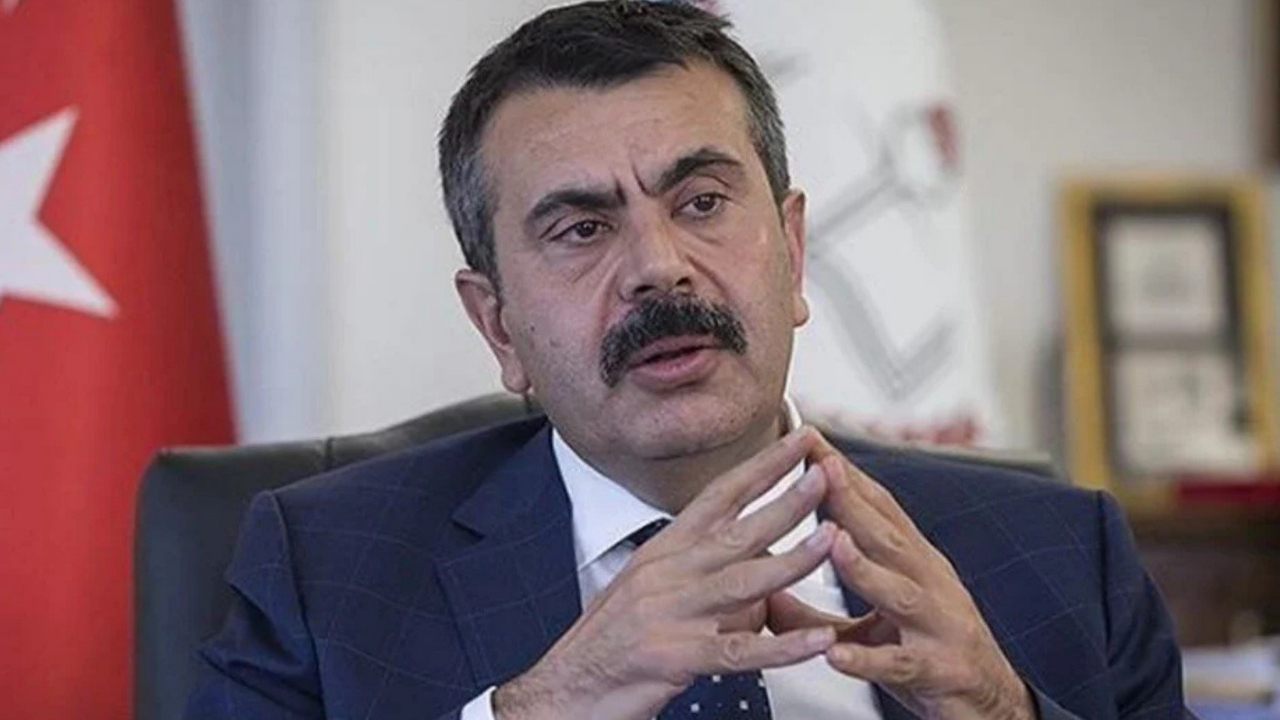 Öğretmen sendikasından bakan Tekin'e suç duyurusu