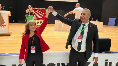 Karşıyaka CHP Kongresi: Başkan Güçlü Güven Tazeledi