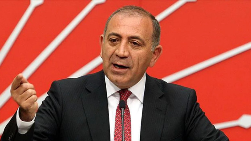 Gürsel Tekin, saat verdi: Benim ve onlarca arkadaşımın üyeliğine tedbir kararı konulması nedeniyle bir savunma gerçekleştireceğim