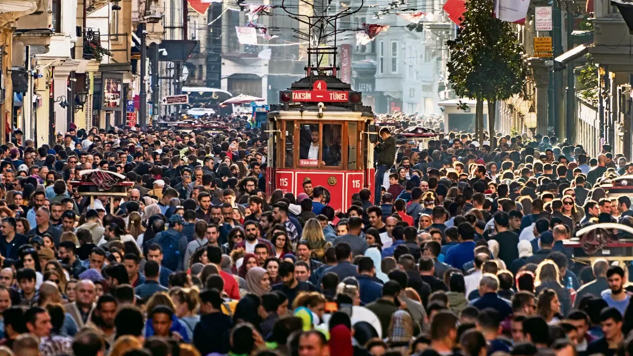 Yurttaşın en büyük sorunu 'ekonomi' ve 'adaletsizlik': 'Yolda yürümeye korkuyoruz!'