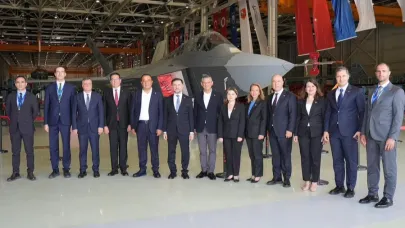 Özgür Özel'den dikkat çeken KAAN paylaşımı! 'Sonuna kadar arkasındayız'