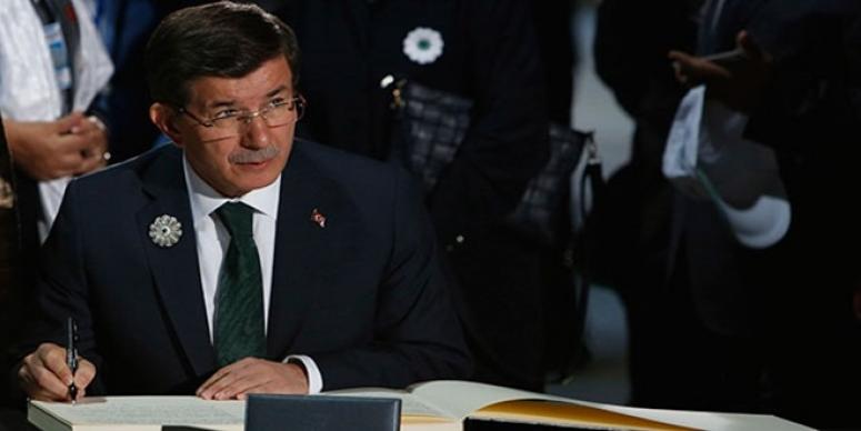 DAVUTOĞLU'NUN MASASINDAKİ ANKET NE DİYOR?