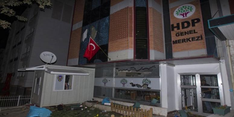 HDP GENEL MERKEZİ'NE SALDIRI