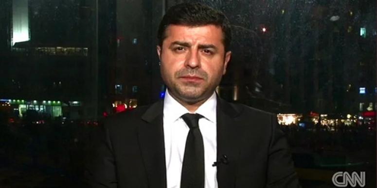 DEMİRTAŞ: AKP İKTİDARI İÇİN SİLAH KULANIYOR