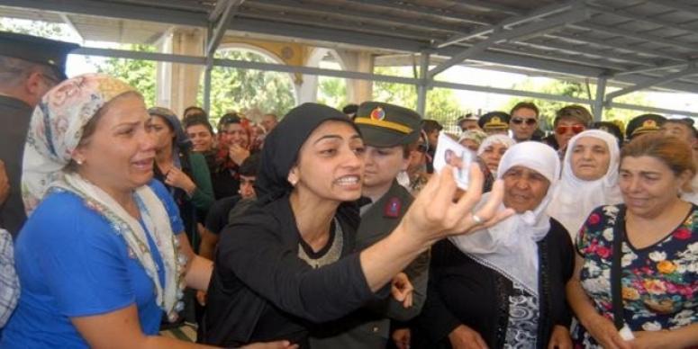 ŞEHİT CENAZESİNDE BAKANA FERYAD