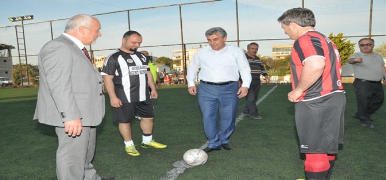 GÜZELBAHÇE’DE HALI SAHA TURNUVASI