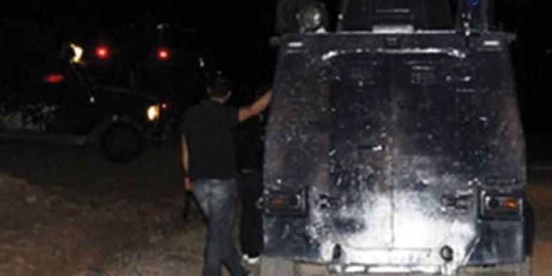 DİYARBAKIR'DA ASKERİ ARACA SALDIRI: 2 ASKER ŞEHİT, 4 ASKER YARALI