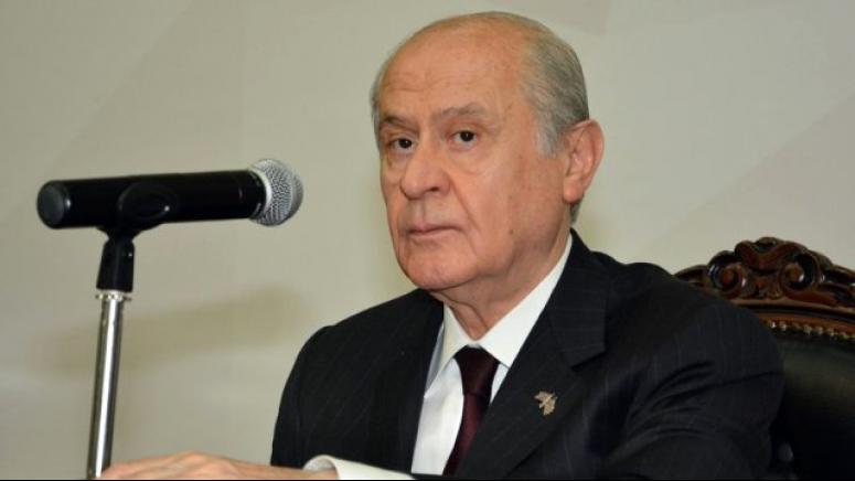 BAHÇELİ: HDP'YE OY VERENLERİ ''ŞEREFSİZLİKLE'' SUÇLADI