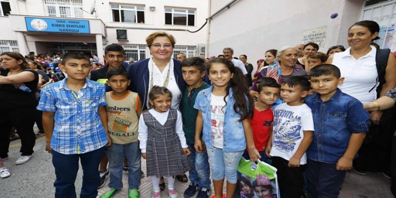 YENİLENEN OKULLARDA  İLK DERS HEYECANI