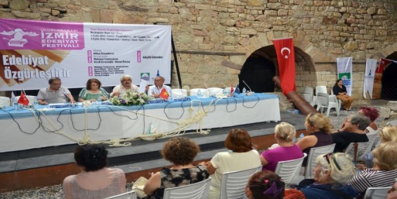 FOÇA, USTA KALEMİN ANISIYLA ÇINLADI