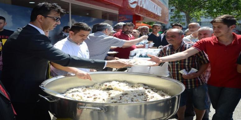 SP’DEN ‘ESNAF BAKANLIĞI’ SÖZÜ