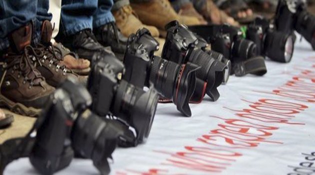 35 gazeteci cezaevinde, 1688 gazeteci işsiz