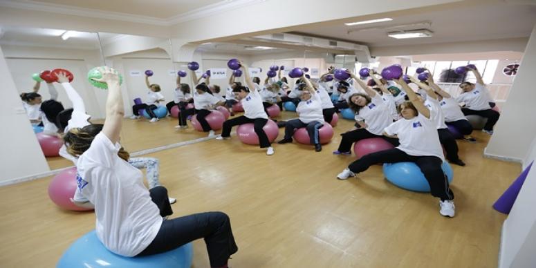 KONAKLI KADINLAR SPORLA STRES ATIYOR
