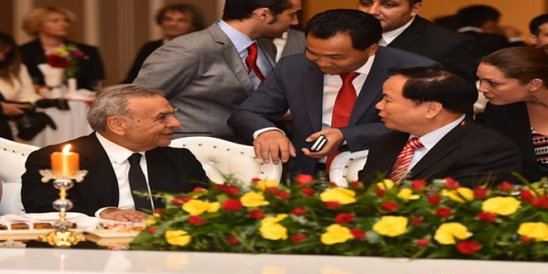 ÇİNLİLER İZMİR’İ ÇOK SEVDİ