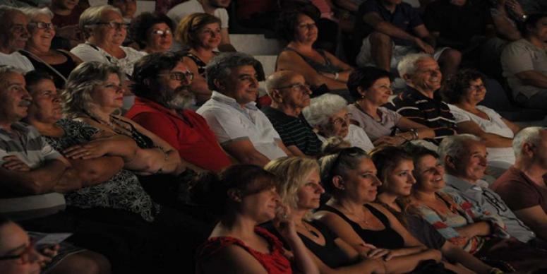 GÜZELBAHÇE’DE ‘DIKKAT AILE VAR’