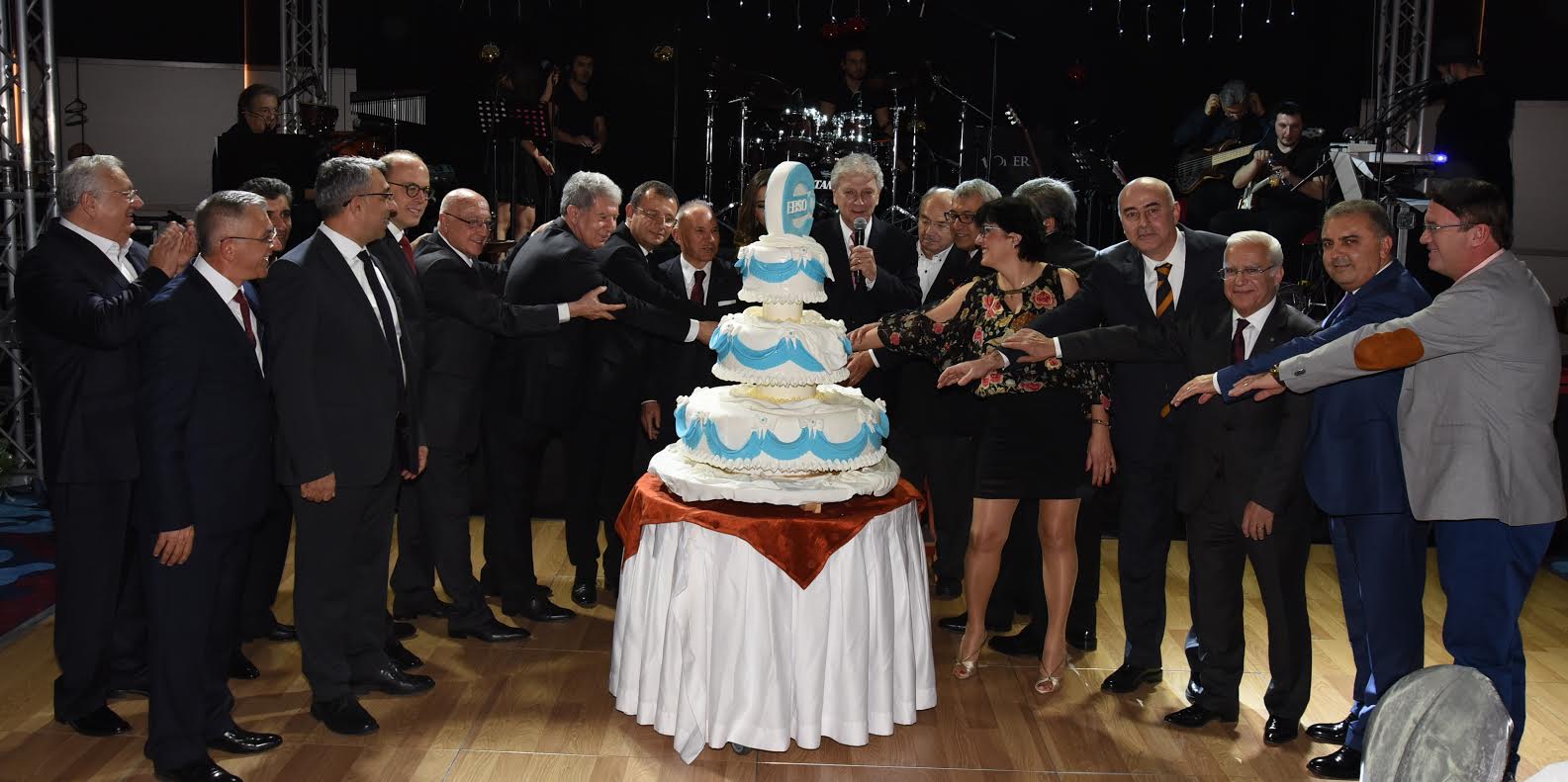Egeli sanayiciler huzur ve barış diledi