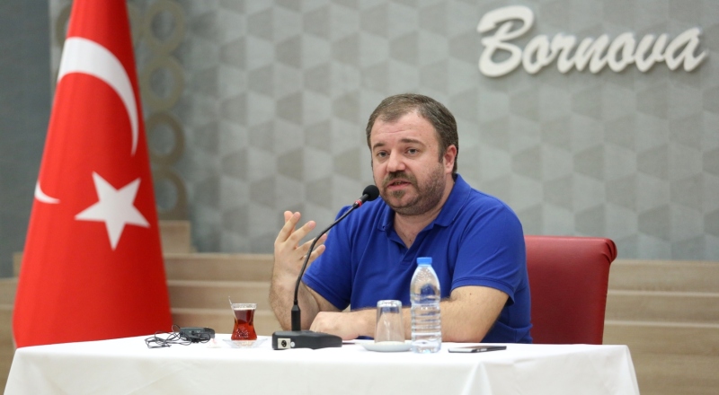 NİHAT SIRDAR, BORNOVA'DA HAYRANLARIYLA BULUŞTU