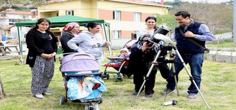 BORNOVA BELEDIYESI GELECEĞIN BILIM INSANLARINI YETIŞTIRIYOR