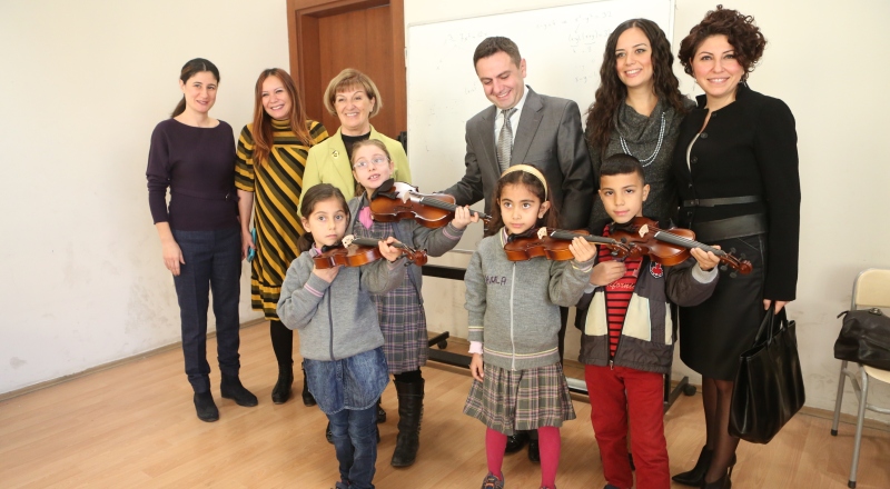 ÇOCUK DOSTU KENTTEN ÇOCUK SENFONİ ORKESTRA
