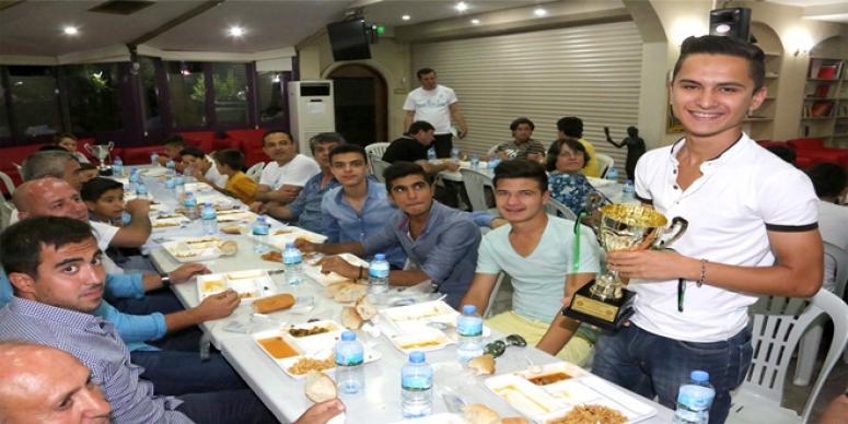 BORNOVA’DA SPORDA BAŞARISI TESADÜF DEĞİL