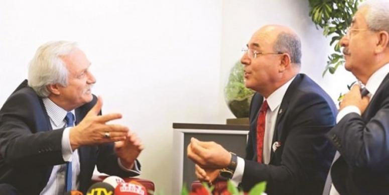 CHP-MHP BAYRAMLAŞMADA KAVGA ETTİ