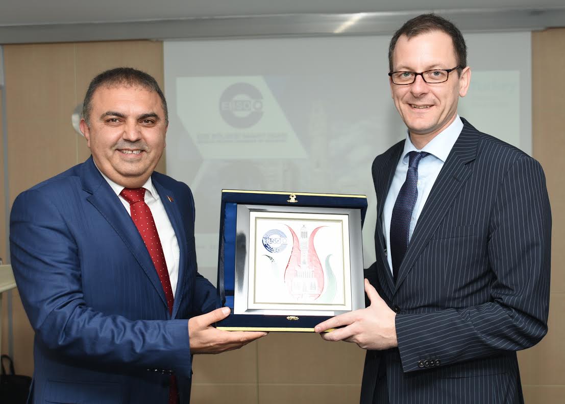 Almanlar İzmir’in rüzgarına kapılıyor