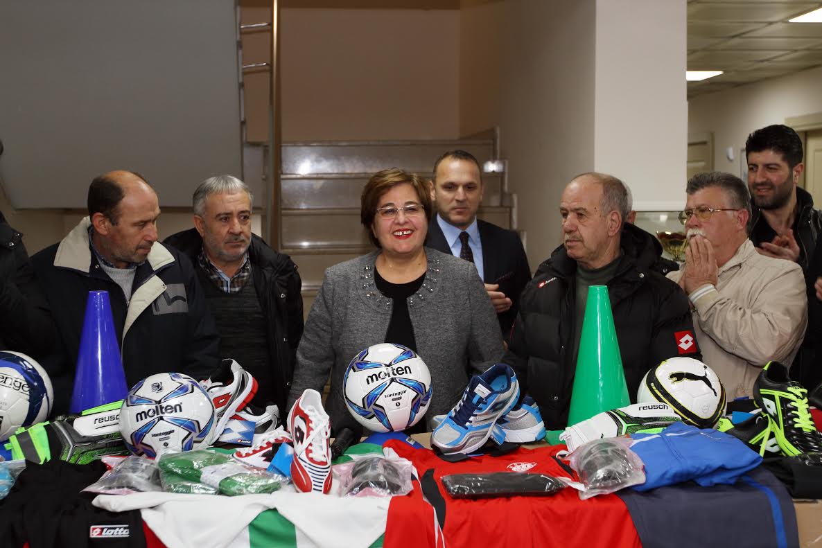 Konak’tan amatöre bir destek daha