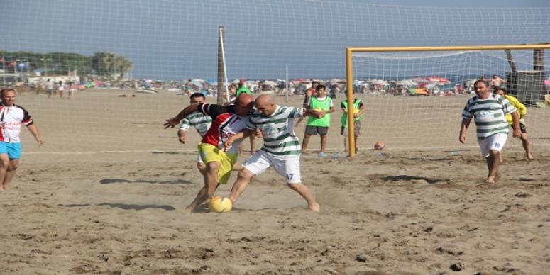 GÜMÜLDÜR PLAJ FUTBOLU TURNUVASI SONA ERDİ