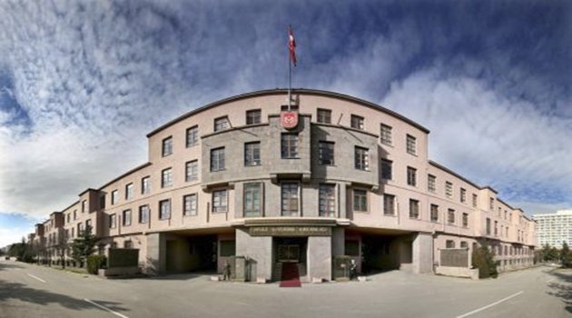 820 Personel Kara ve Deniz Kuvvetleri'nden İhraç Edildi