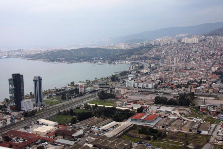 BAYRAKLI BELEDİYESİ’NİN UYGULAMALARINI 200 BİN KİŞİ ZİYARET ETTİ