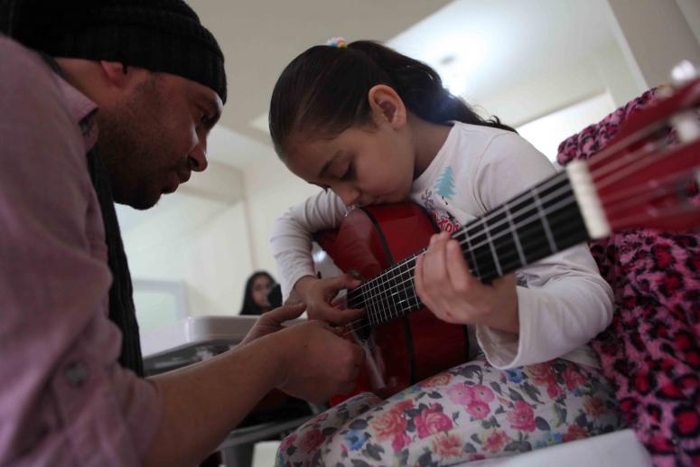 BAYRAKLI BELEDİYESİ KONSERVATUAR KURUYOR