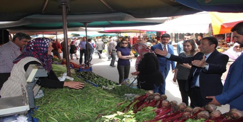 MHP’NİN ADAYLARI TİRELİLERLE BULUŞTU