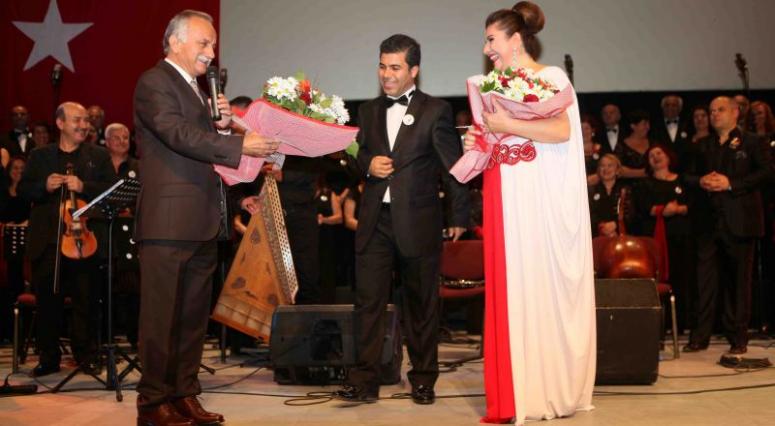 ATATÜRK İÇİN BAYRAKLI'DA ÖZEL KONSER
