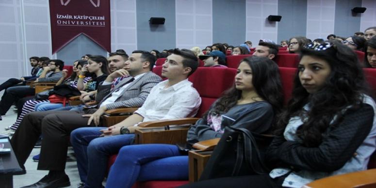 İKÇÜ YENİ ÖĞRENCİLERİNE ORYANTASYON PROGRAMI İLE MERHABA DEDİ