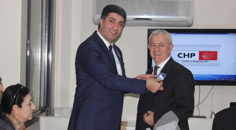 BEYAZ SİVİL İNİSİYATİFTEN CHP İZMİR ZİYARETİ