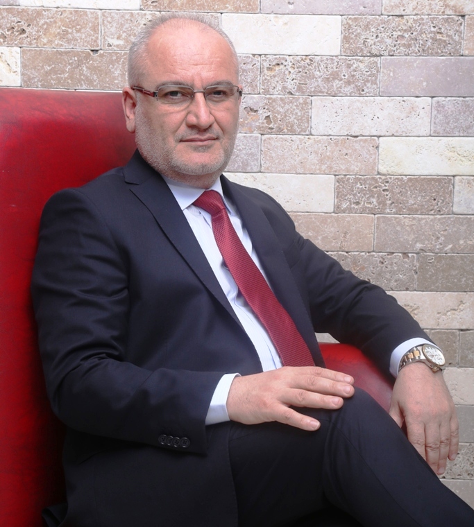 AK PARTİLİ GENÇ, “İSTANBUL’DAKİ BAŞARININ İŞARET FİŞEĞİ İZMİR’DE DE YANACAK”