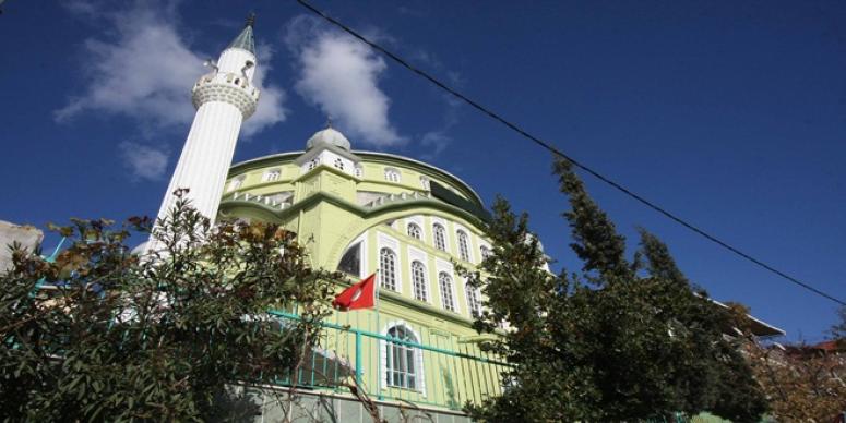 BAYRAKLI’DA CAMİLER RAMAZAN’A HAZIR