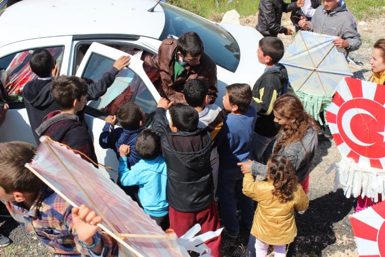 FOÇA BAĞARASI’NDA UÇURTMA ŞENLİĞİ VARDI