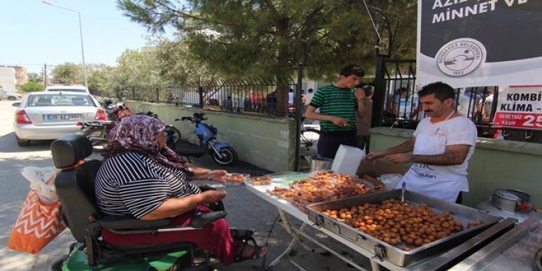 ŞEHİTLER İÇİN LOKMA DÖKTÜRÜLDÜ