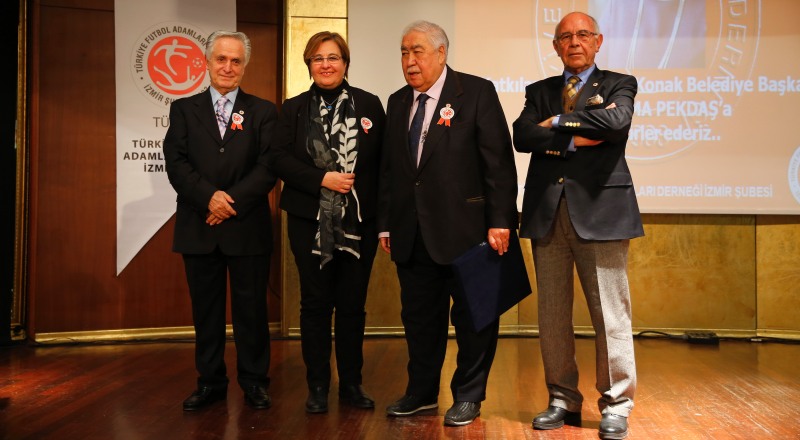 KONAK'TA VEFA GECESİ