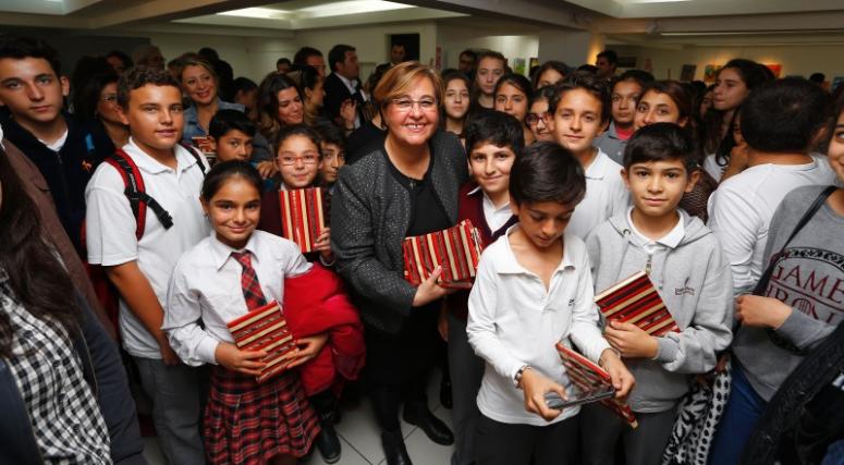 KONAKLI ÇOCUKLAR'ATA'SINI UNUTMADI