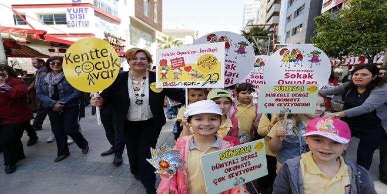 23 NİSAN'A ERKEN KUTLAMA