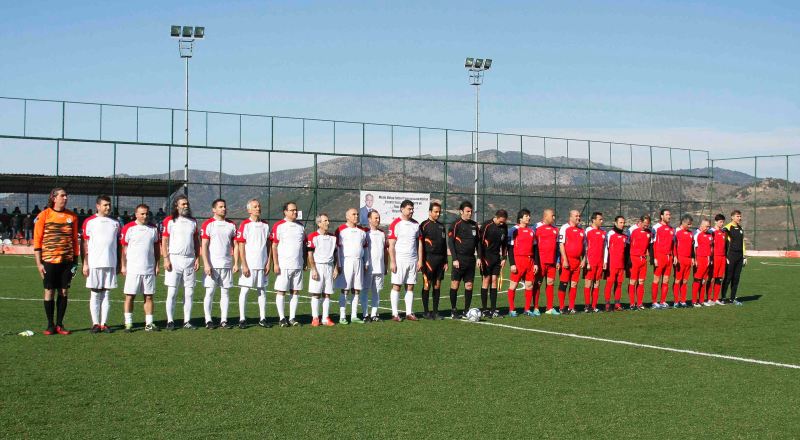 EFSANELER METİN OKTAY TURNUVASINDA BULUŞTU