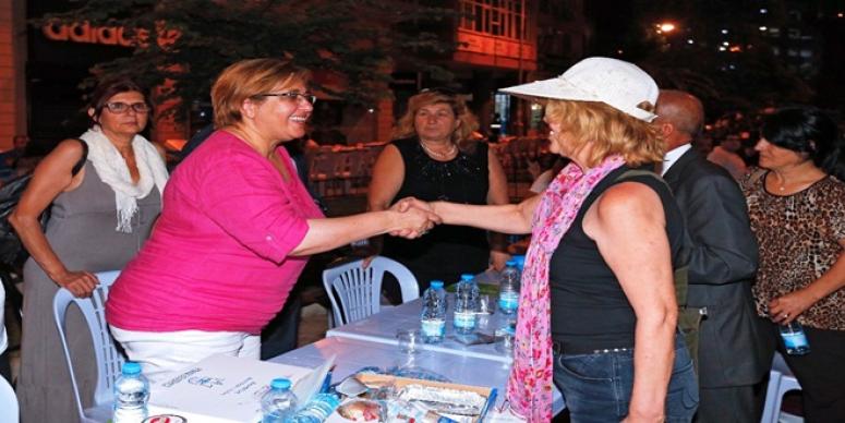 ORUÇLARINI TARİHİ ÇARŞIDA AÇTILAR