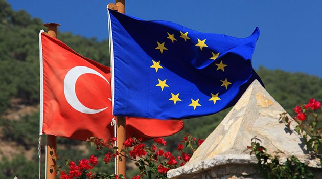 AB'den Erdoğan'ın 'Mülteci' Tehdidine İlişkin Açıklama