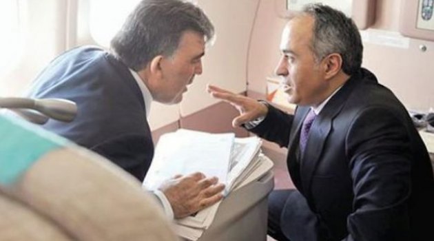 Abdullah Gül'ün eski başdanışmanından sert tepki: Dininiz imanınız para