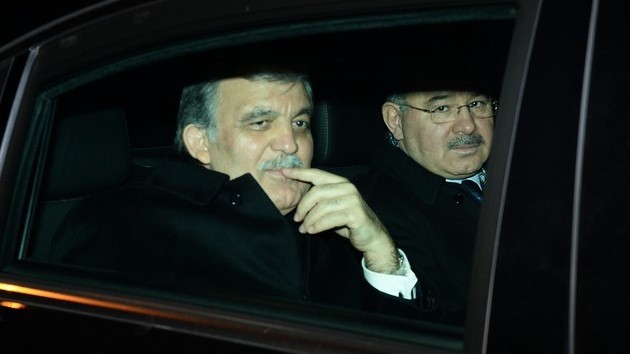 ABDULLAH GÜL VE BÜLENT ARINÇ 2,5 SAAT GÖRÜŞTÜ